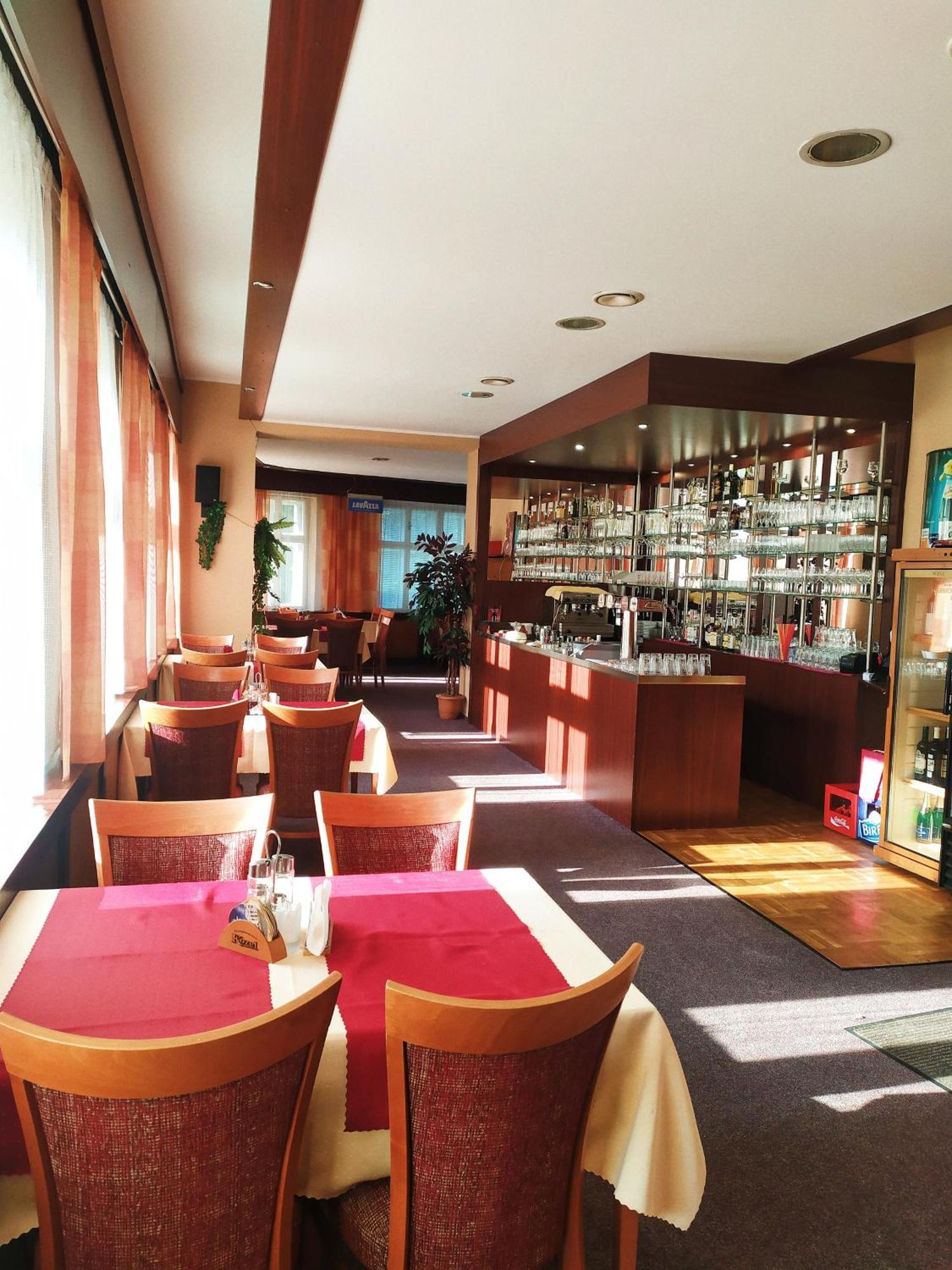 Grand Hotel